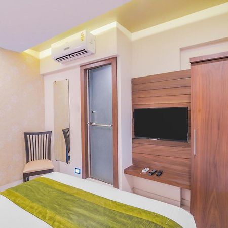 Oxford Hotel Powai Mumbai Eksteriør bilde